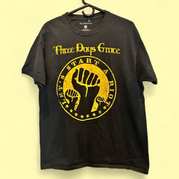 Three Days Grace Concert T-Shirt. Size Large - Picture 1 of 7